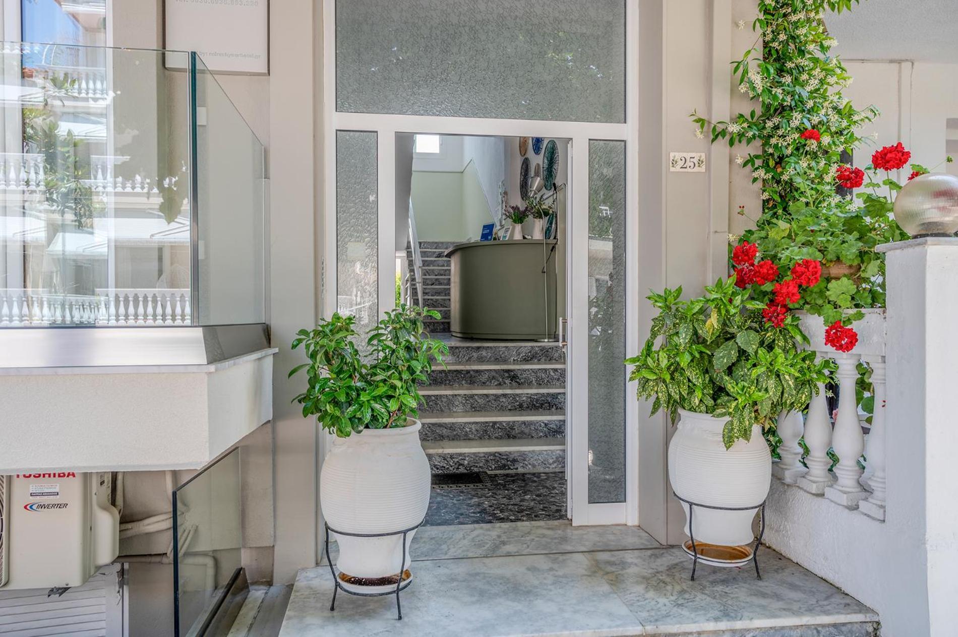 Evangelia Rooms & Apartments - A Asprovalta Bagian luar foto