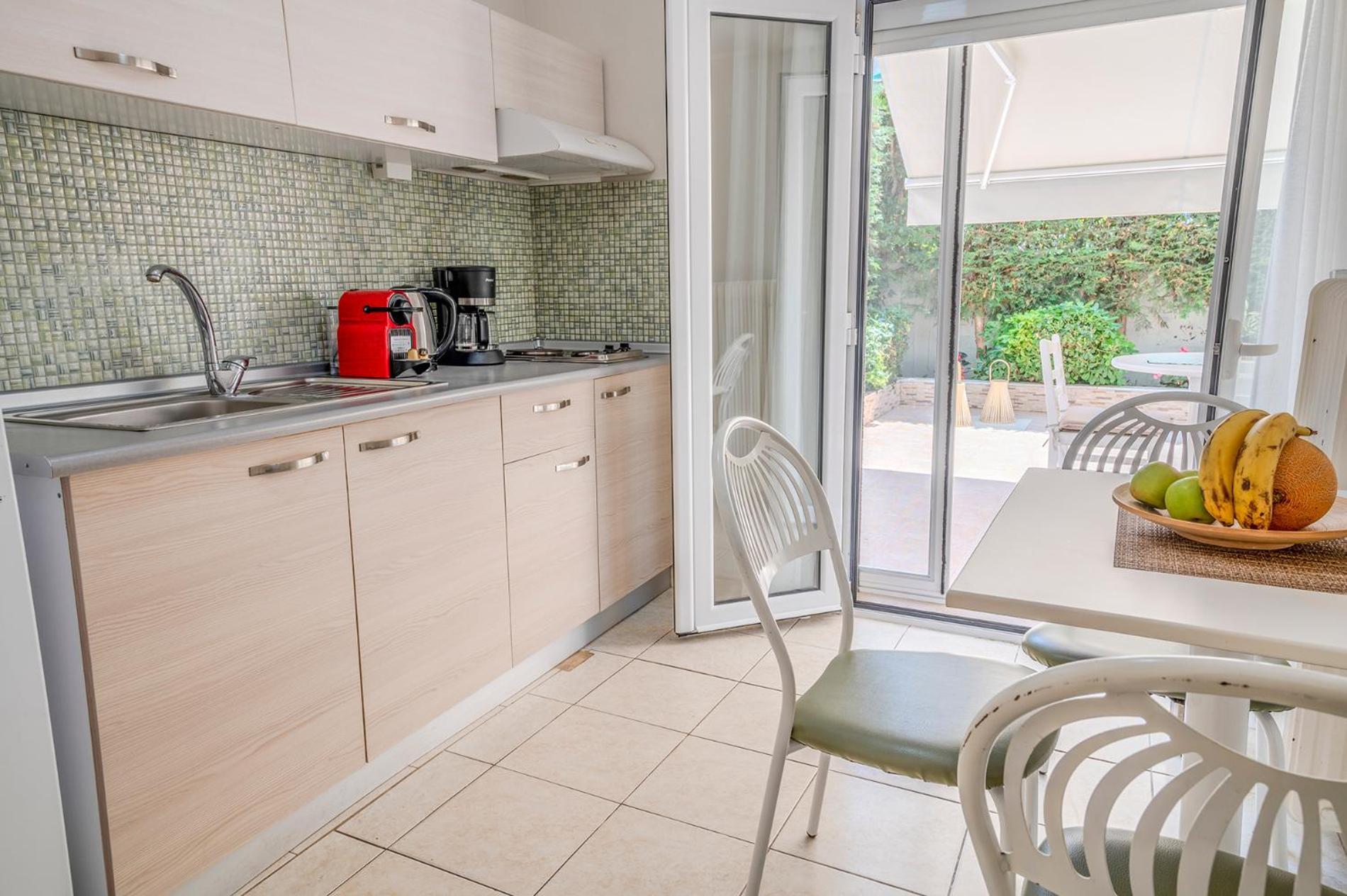 Evangelia Rooms & Apartments - A Asprovalta Bagian luar foto